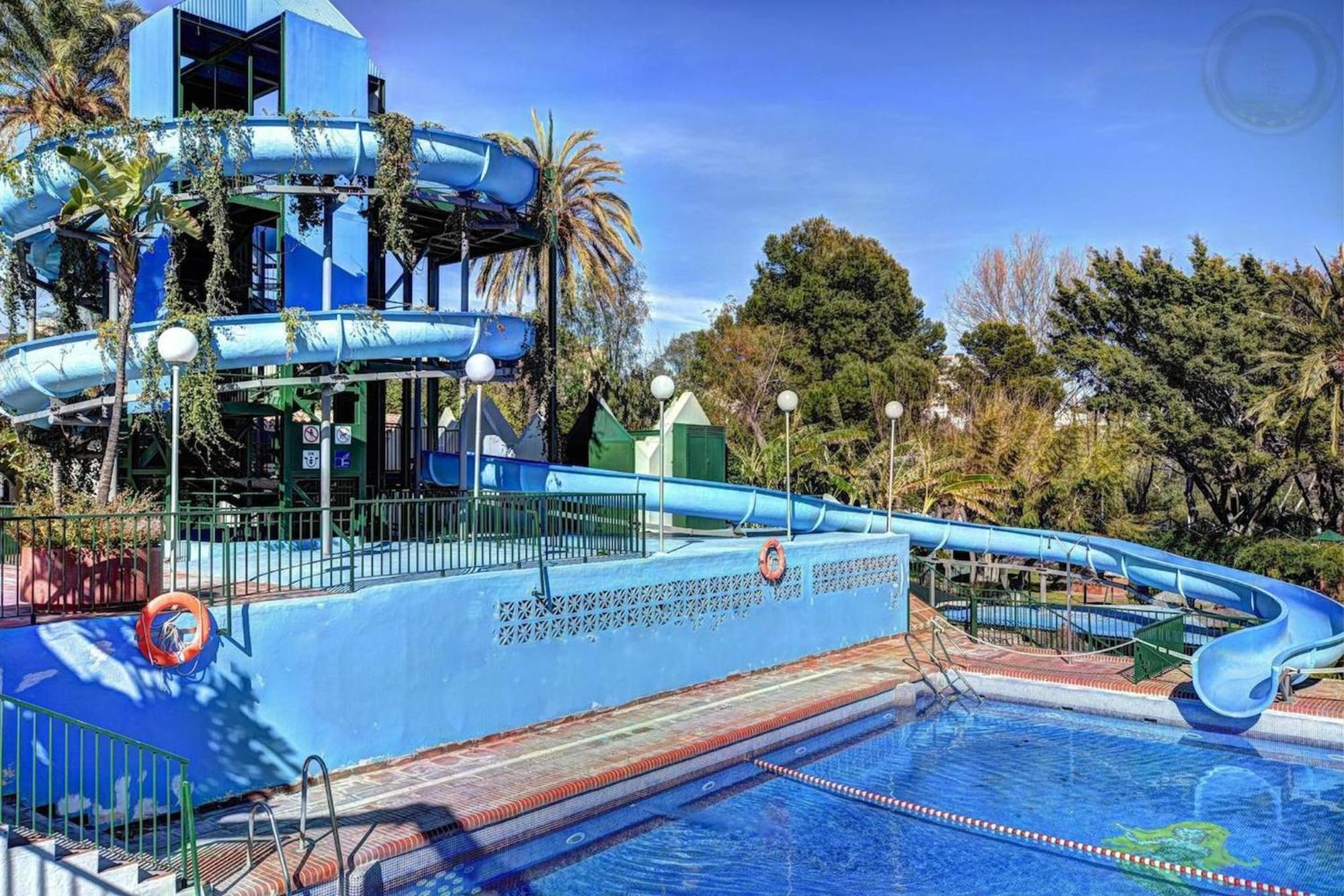 Benalbeach With Water Park